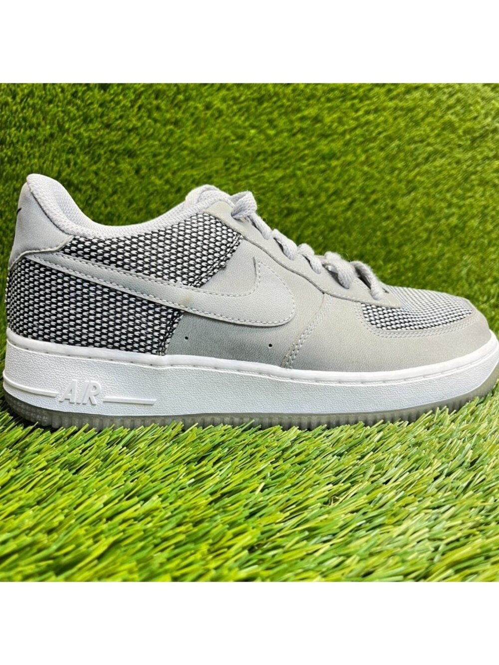 Nike Air Force 1 Low Premium Boys Size 6.5Y Gray Athletic Running Shoes Sneakers